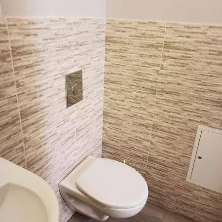 Of Franka Street. Lägenhet *